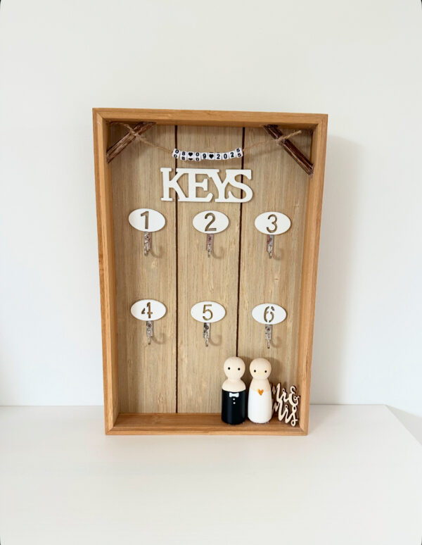 Trouwgeschenk - sleutelkastje met datum naar keuze