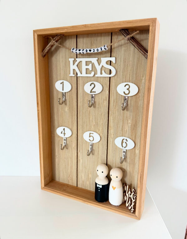 Trouwgeschenk - sleutelkastje met datum naar keuze - Afbeelding 2